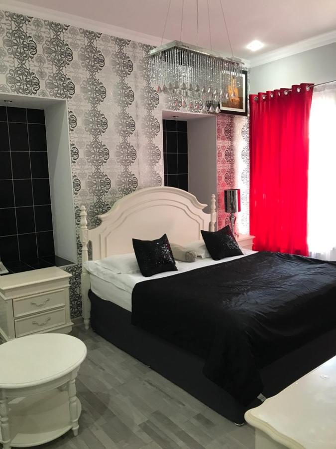 Hôtel Lucky Fox à Atyraū Extérieur photo